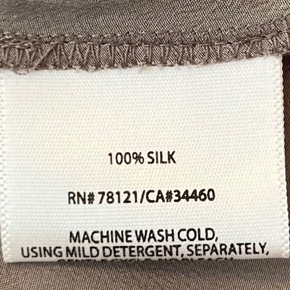 EILEEN FISHER 100% Silk Georgette Crepe Mandarin Collar Shirt - light grey - Picture 4 of 5